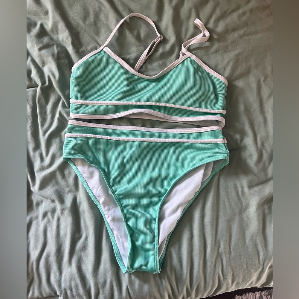 High waisted bikini